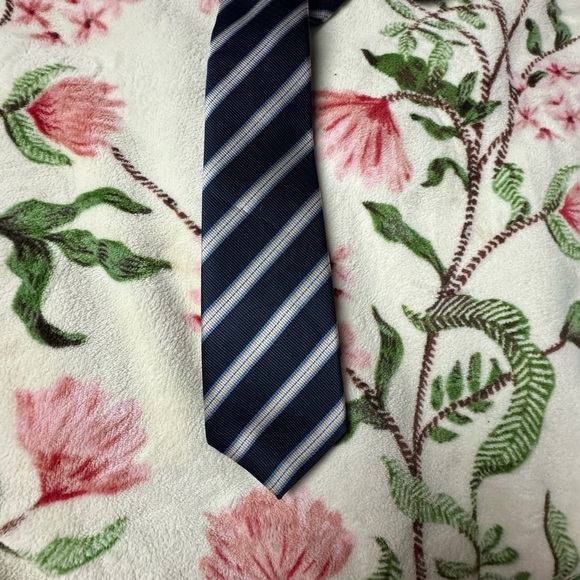 Classic Striped Navy Tie - Picture 1 of 2